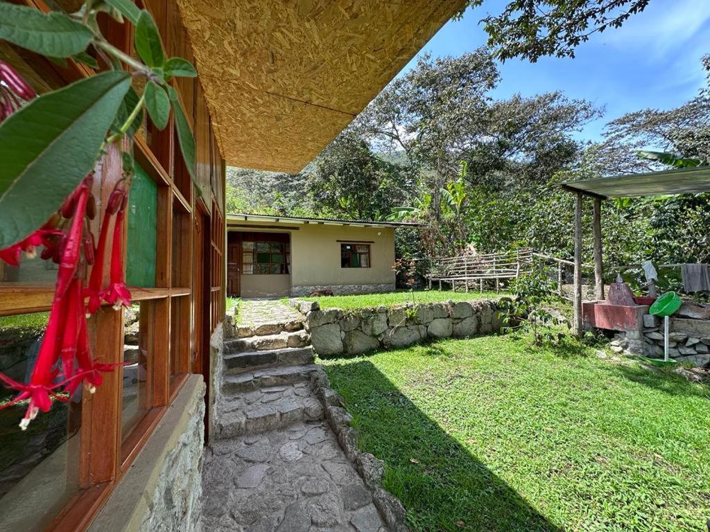 Lia B&B Lucmabamba Sahuayaco Zewnętrze zdjęcie
